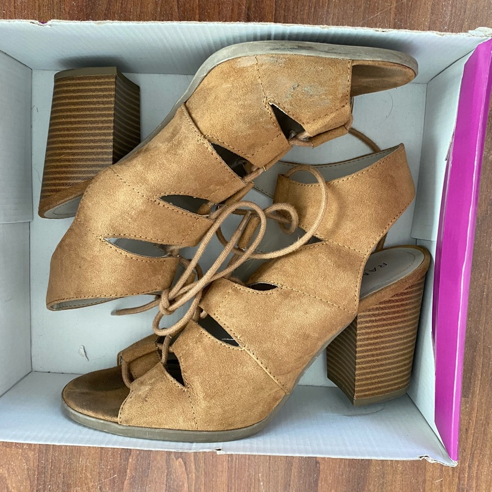 Rampage tie up brown chunky heels - size 9.5